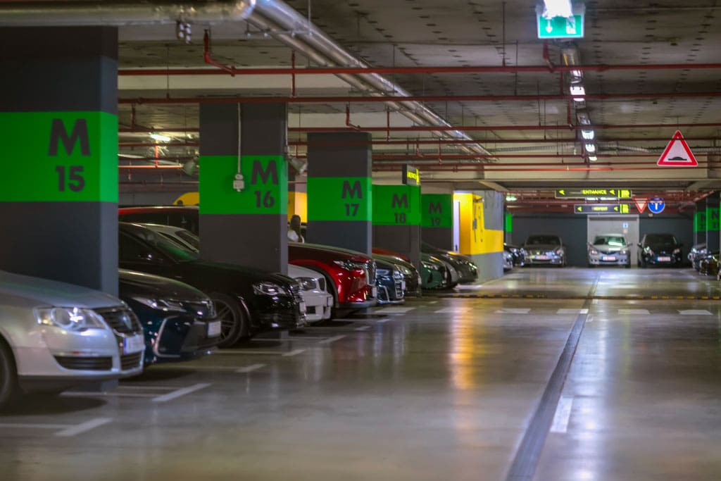 cars-parked-in-an-underground-parking-garage
